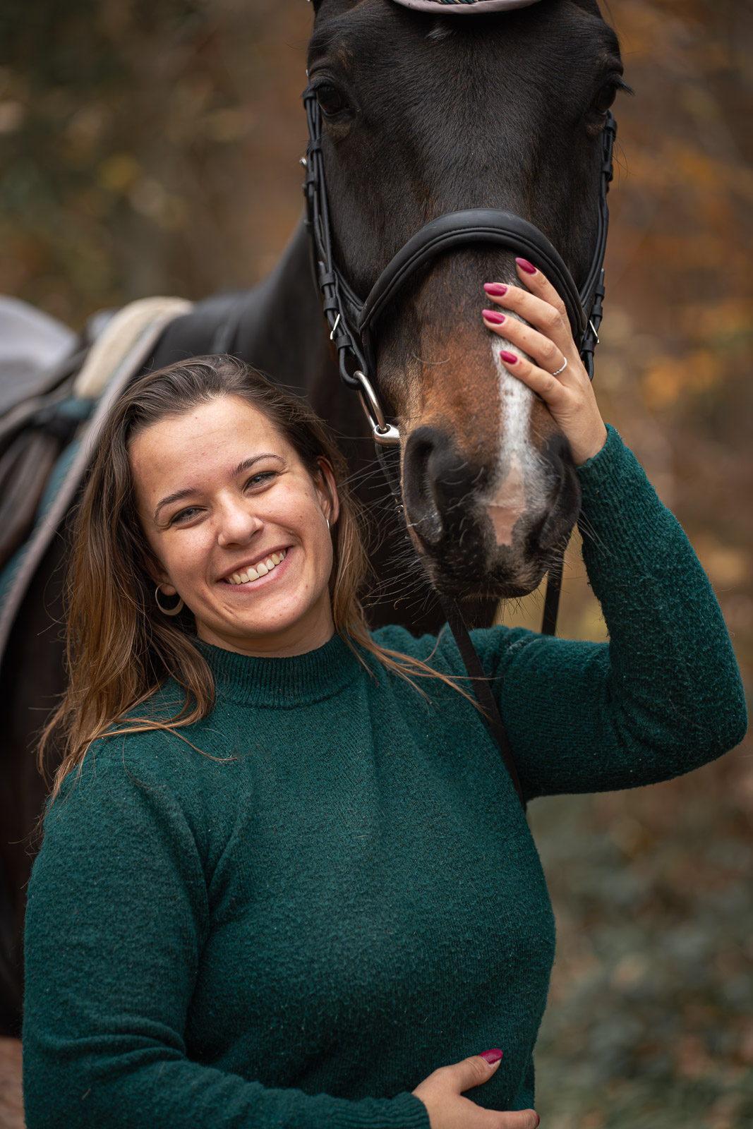 Nika – Leaves & Hooves